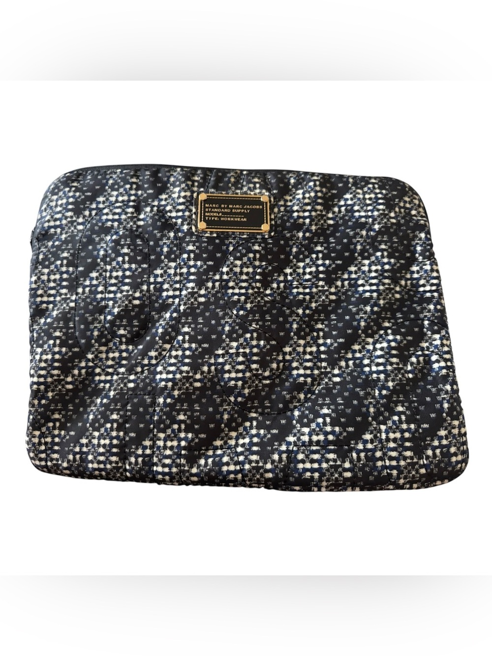 Marc by Marc Jacobs Quilted laptop case in Black and White